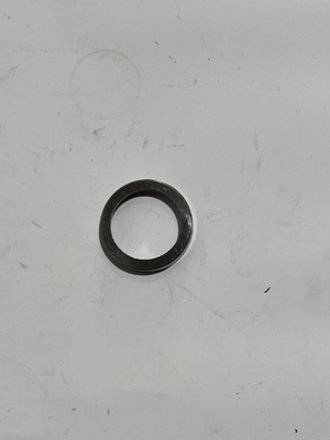 923736.0902 insertion du siège de la soupape d'échappement Kalmar Reach Stacker Parties