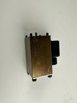 0009736081 électrovanne pièces détachées pour reach stacker Linde